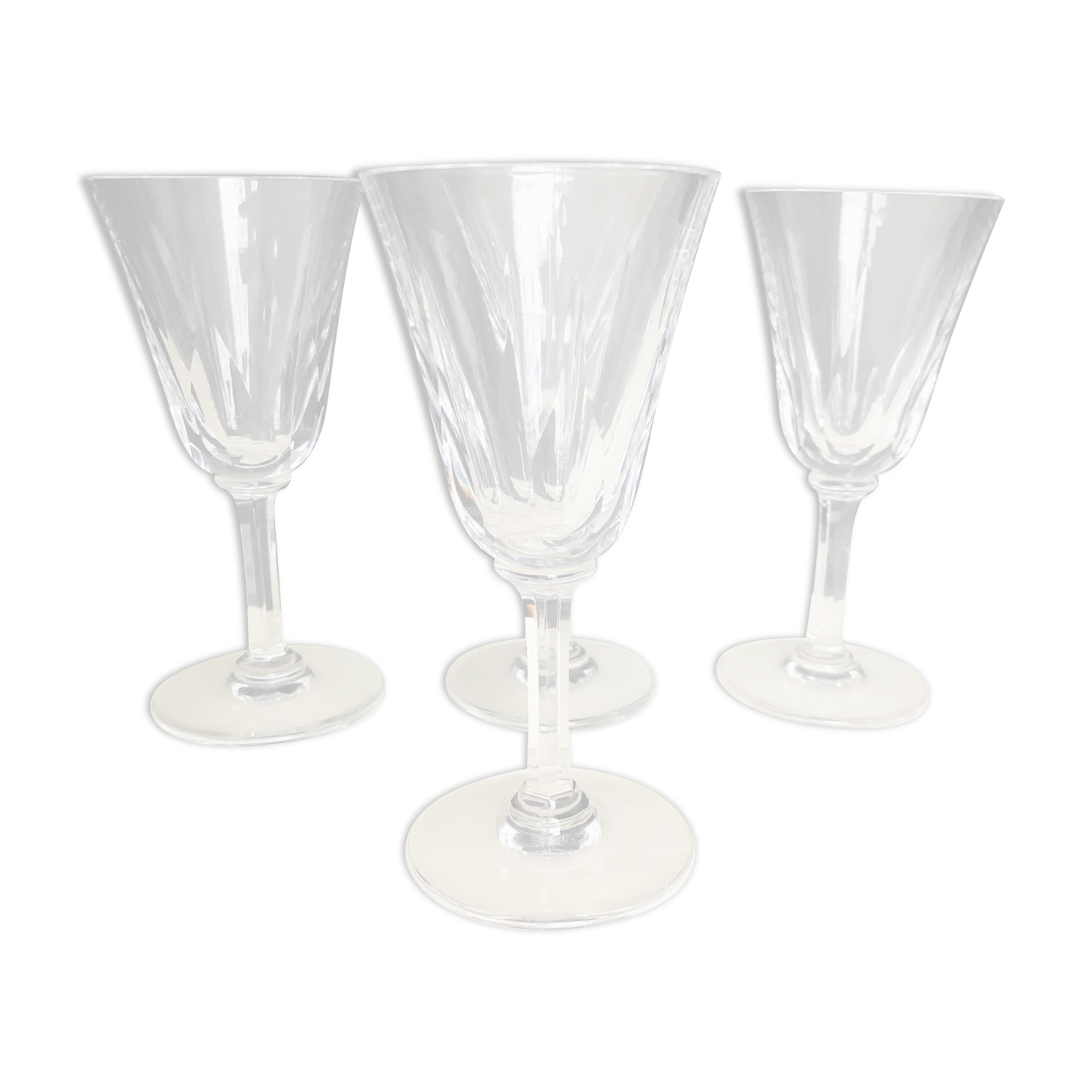 4 Glass of cut crystal wine from Saint Louis Cerdanya model