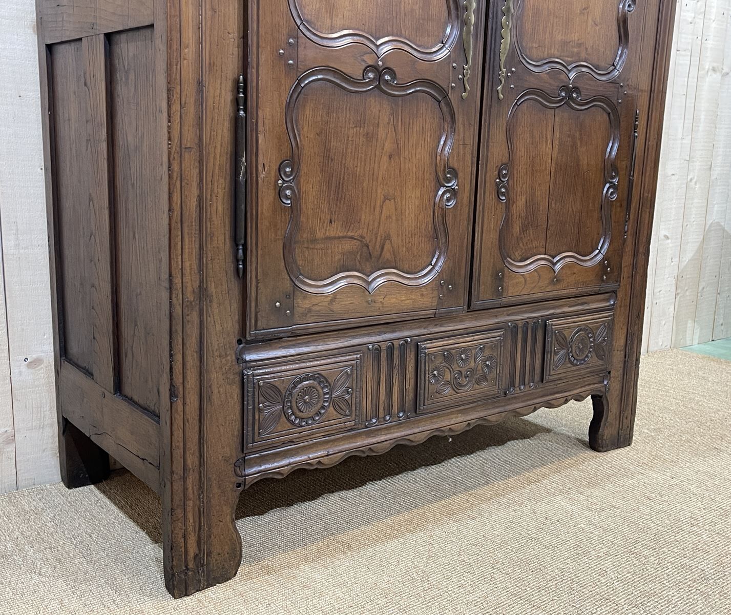 Small Breton wardrobe nineteenth in chestnut