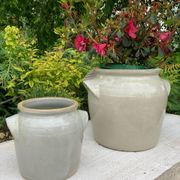 Light grey ceramic jar