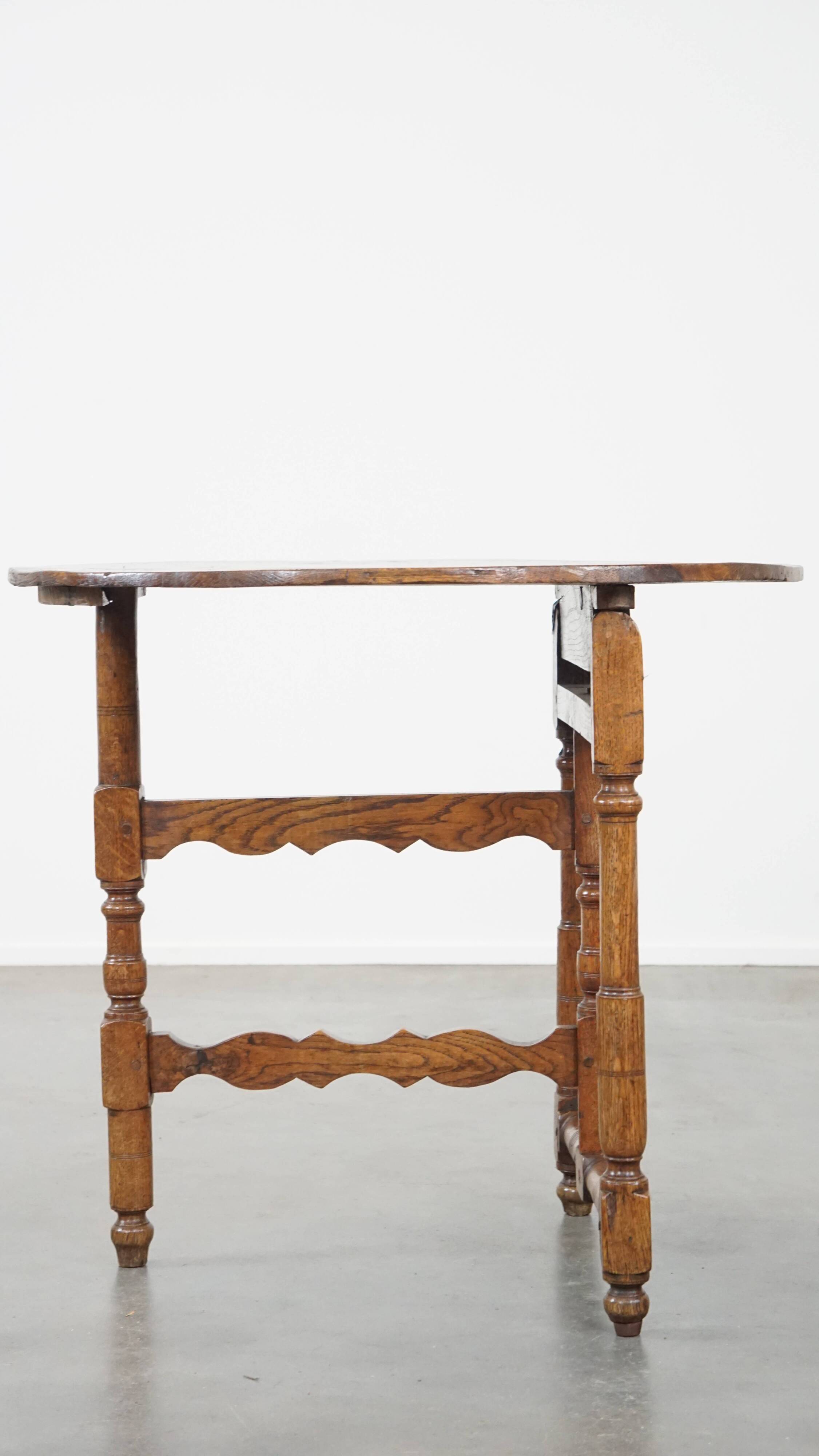 Round, folding antique 18th-century French wine/country table