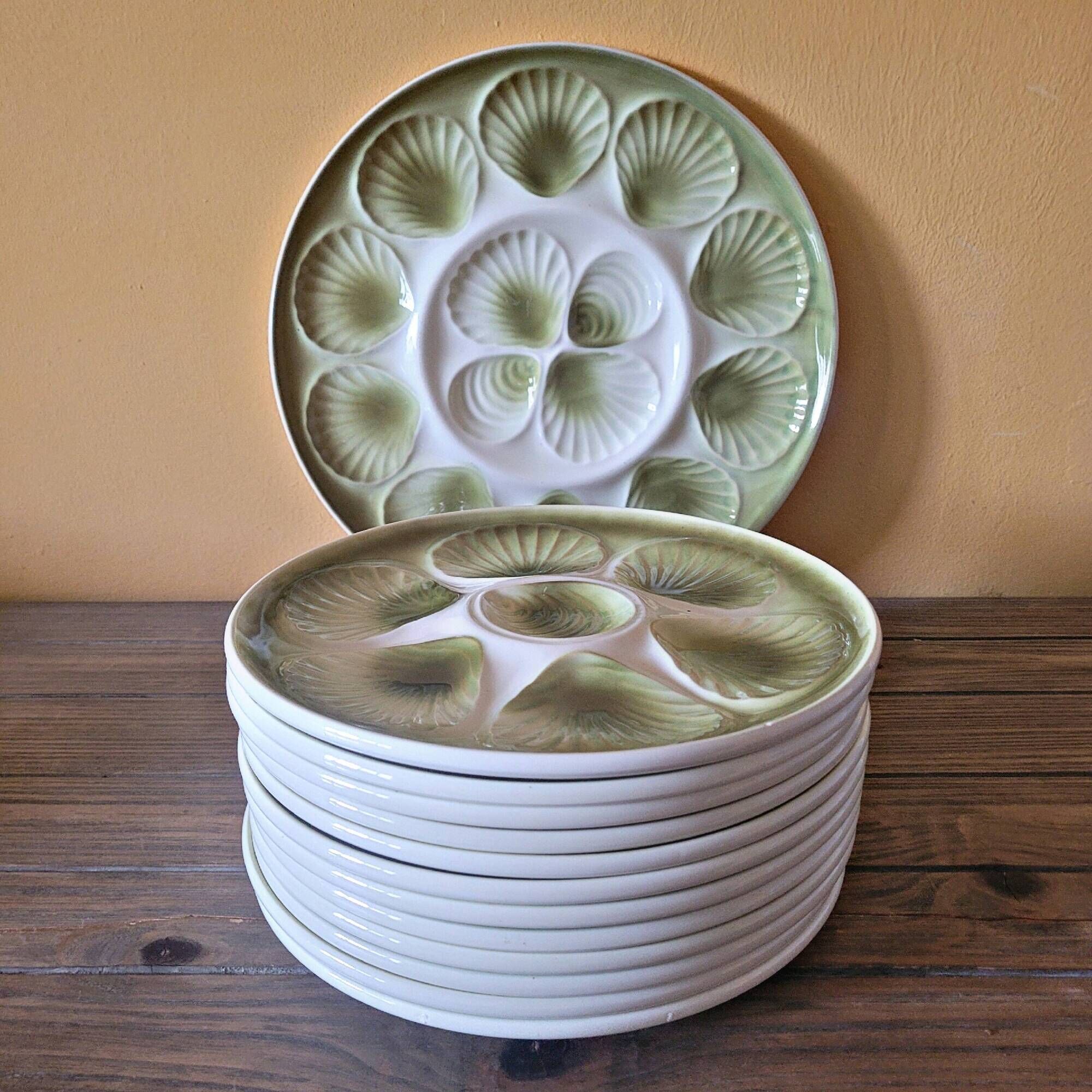 12 assiettes et un plat à huîtres vintage Moulin des Loups Orchies