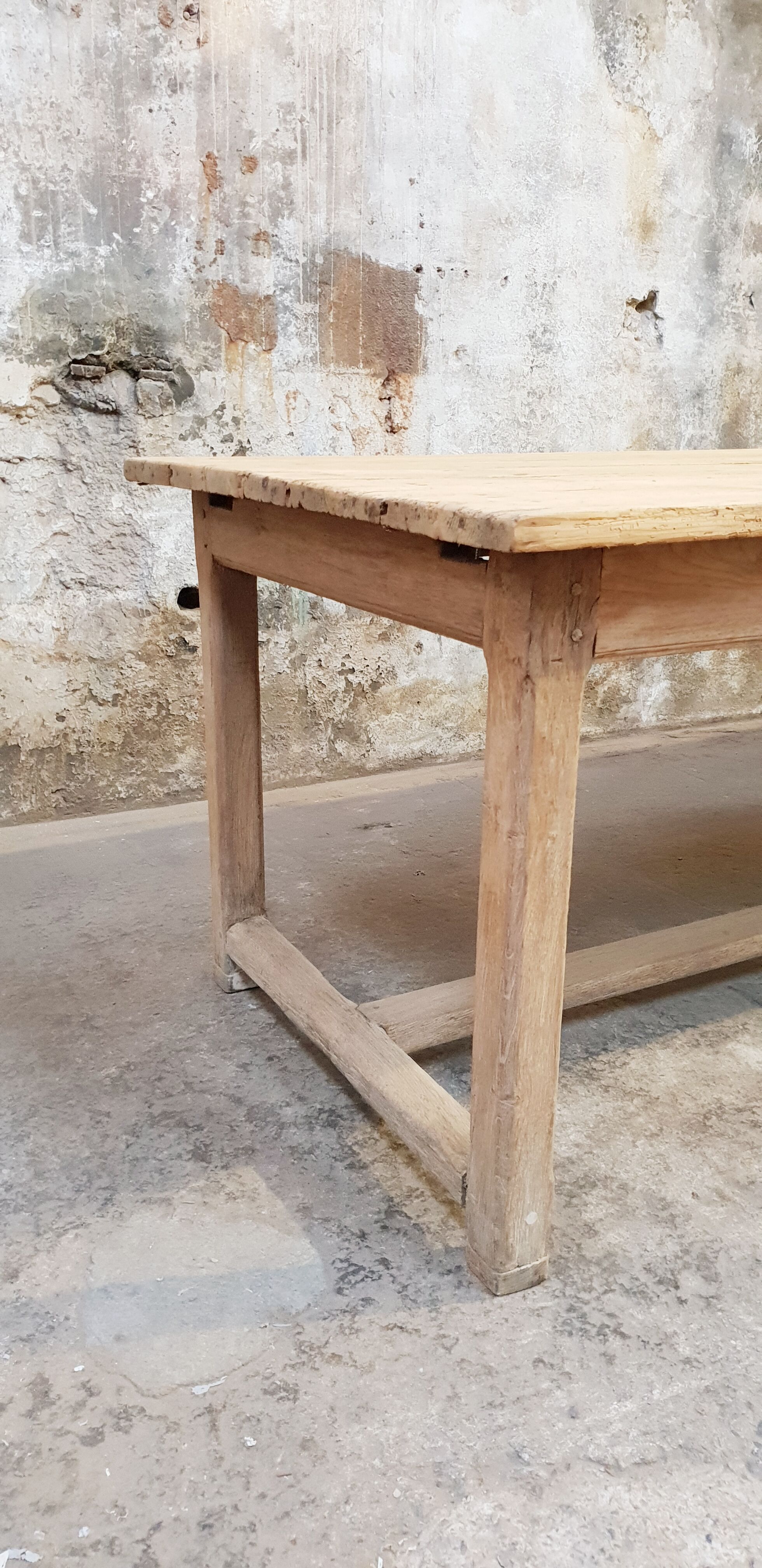 Table de ferme vintage
