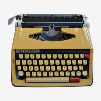 Machine à écrire mécanique vintage brunsviga