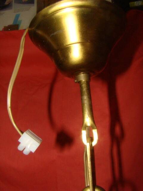 suspension in white opaline from the early 20th century