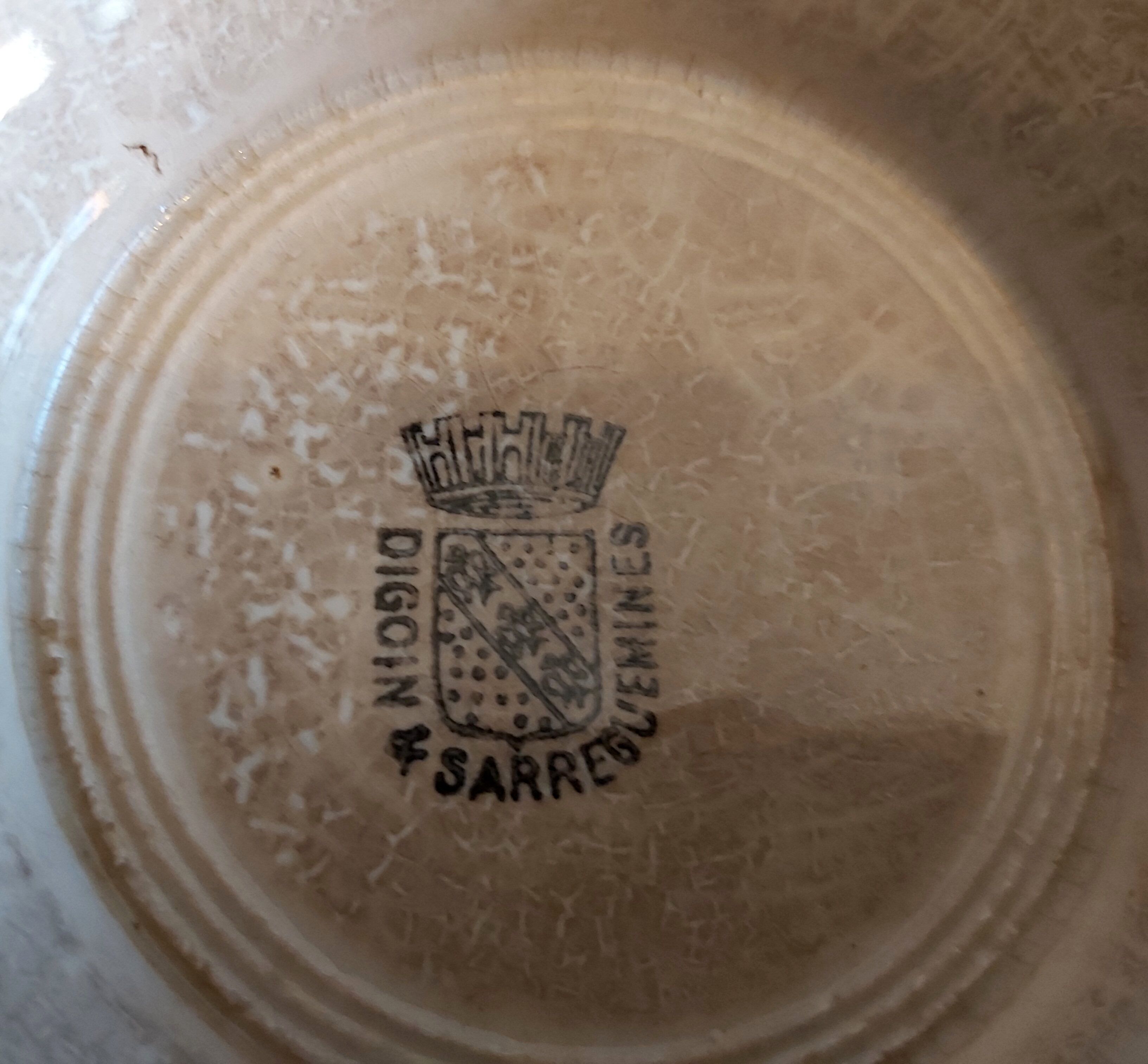Vintage french fruit bowl from Sarreguemines