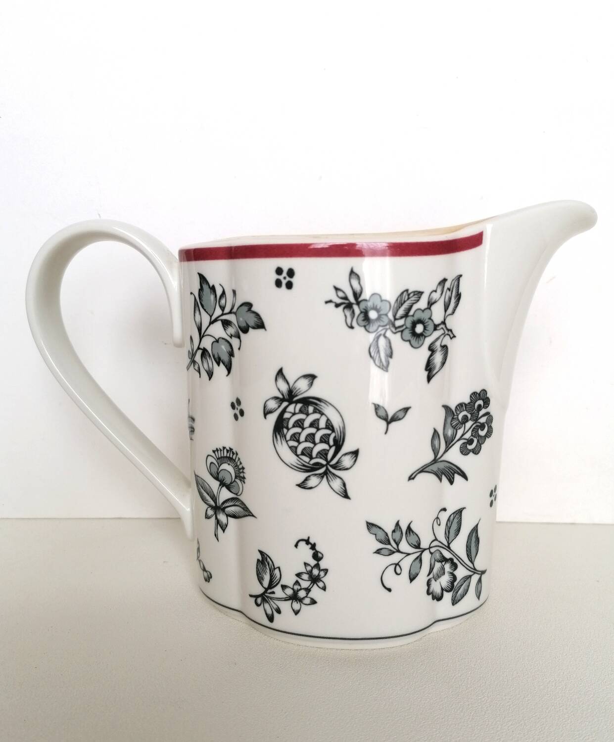 Villeroy and Boch milk jug Plantation collection