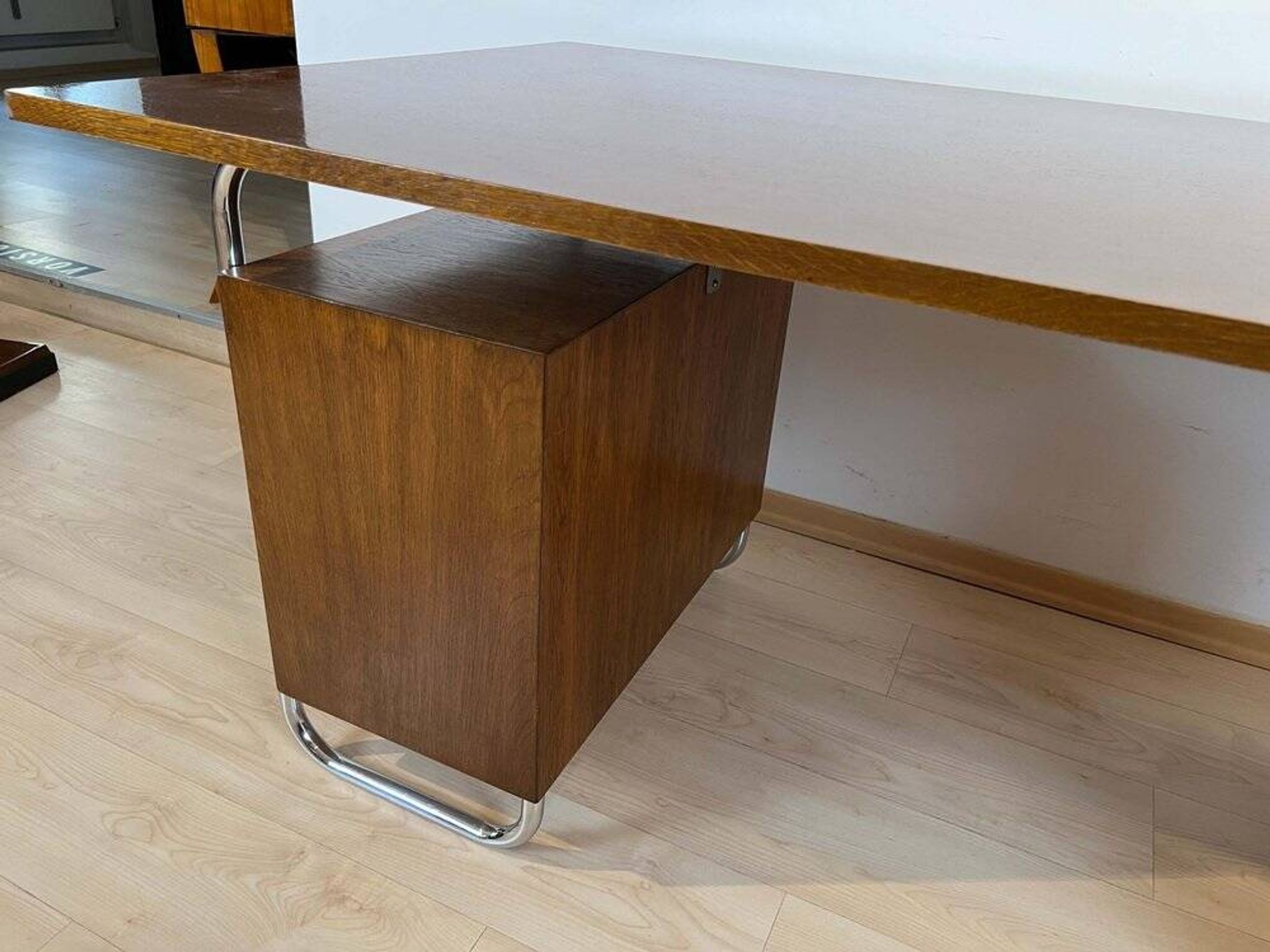 Vintage Bauhaus Oak Veneer Desk from Mücke & Melder, 1940s