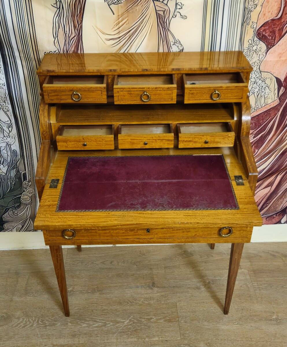 Cylinder desk / Drop-leaf desk – marquetry – Louis XVI style - 20th century
