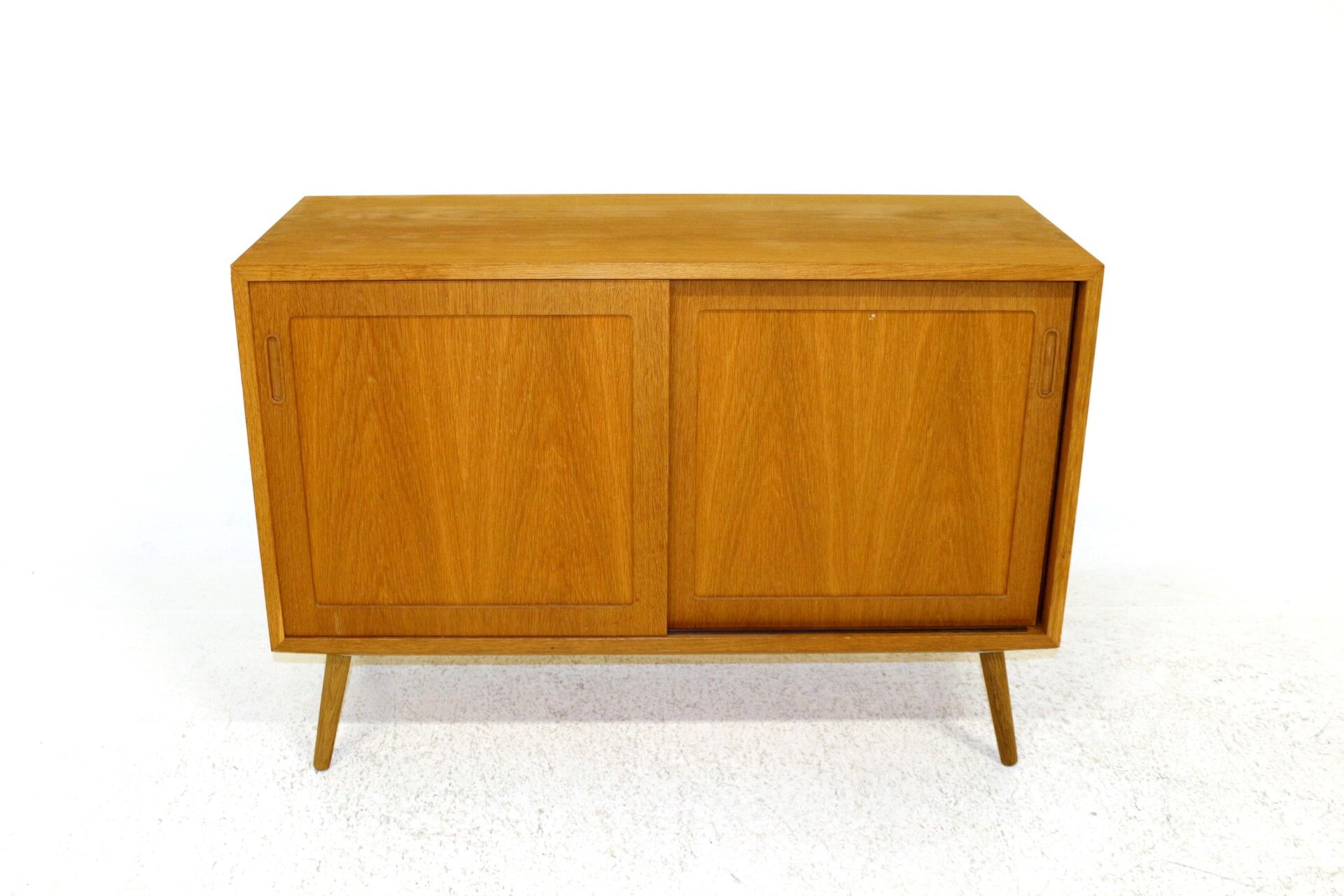 Chest of drawers in oak, Denmark, 1960