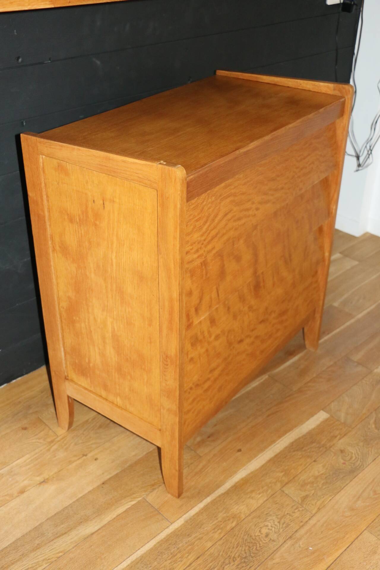 Chest of drawers with 4 drawers, light oak, 1960.