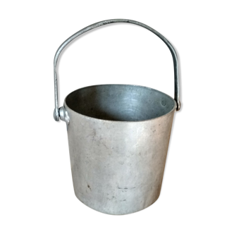 Seau en aluminium avec anse porte couverts cuisine
