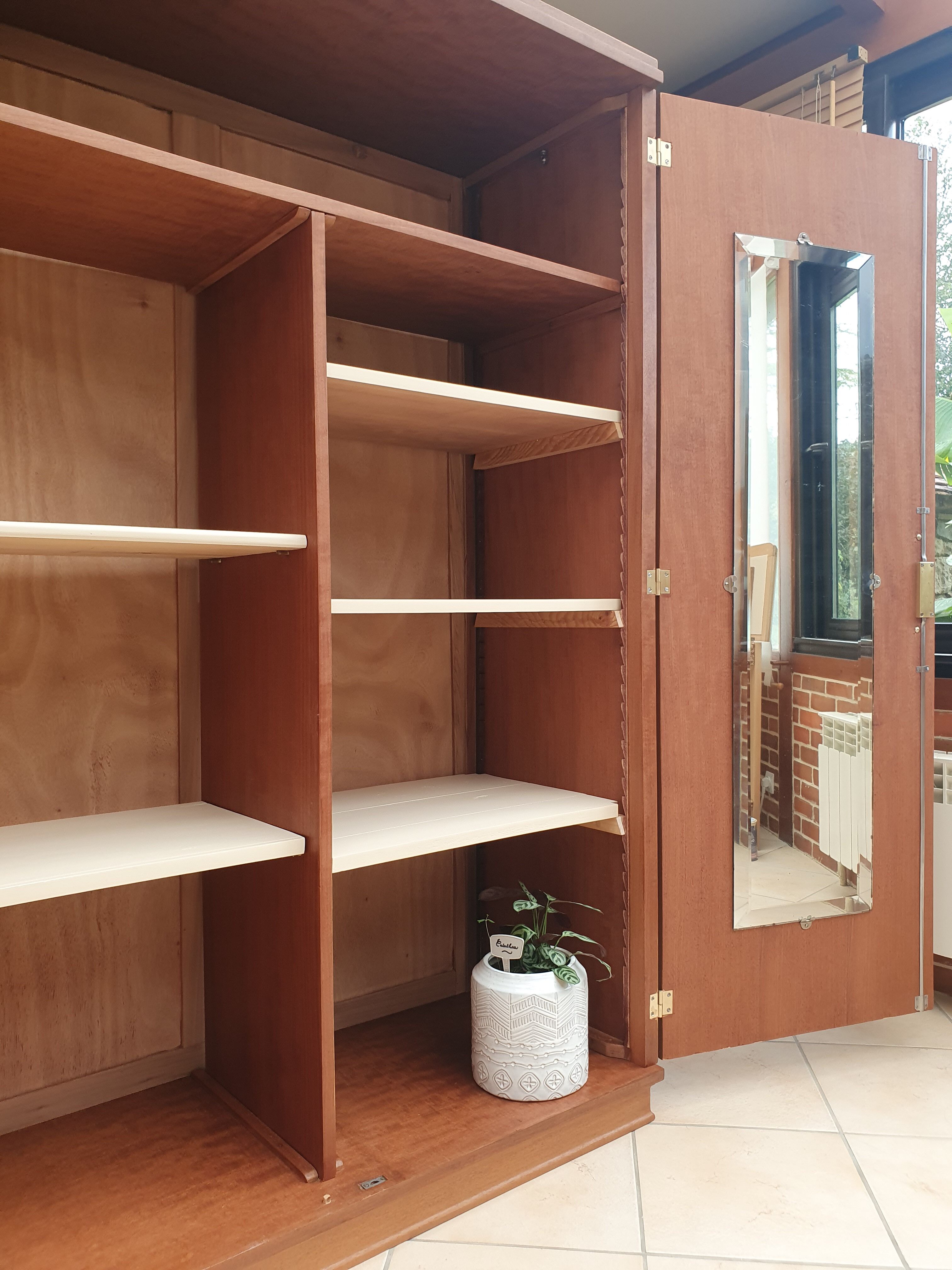 Armoire