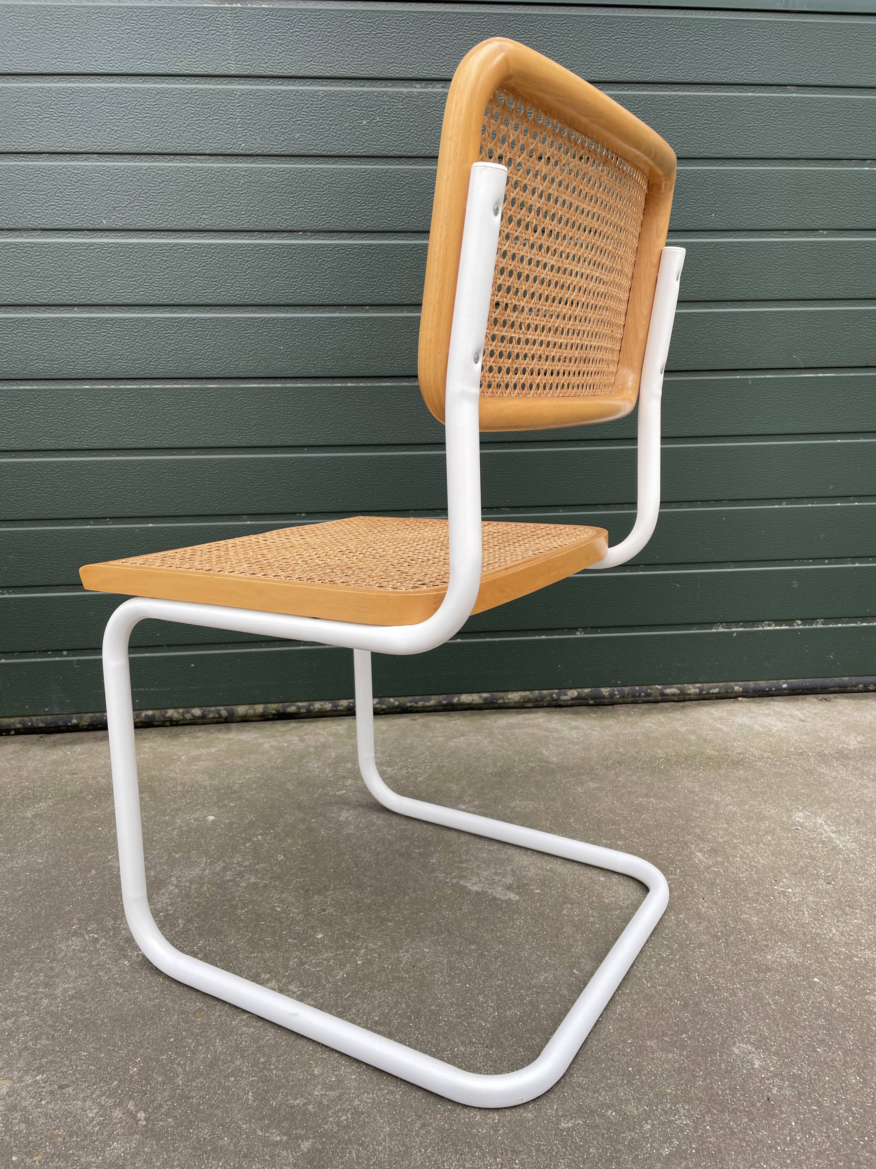Set of 4 Cesca b32 model chairs in white by Marcel Breuer