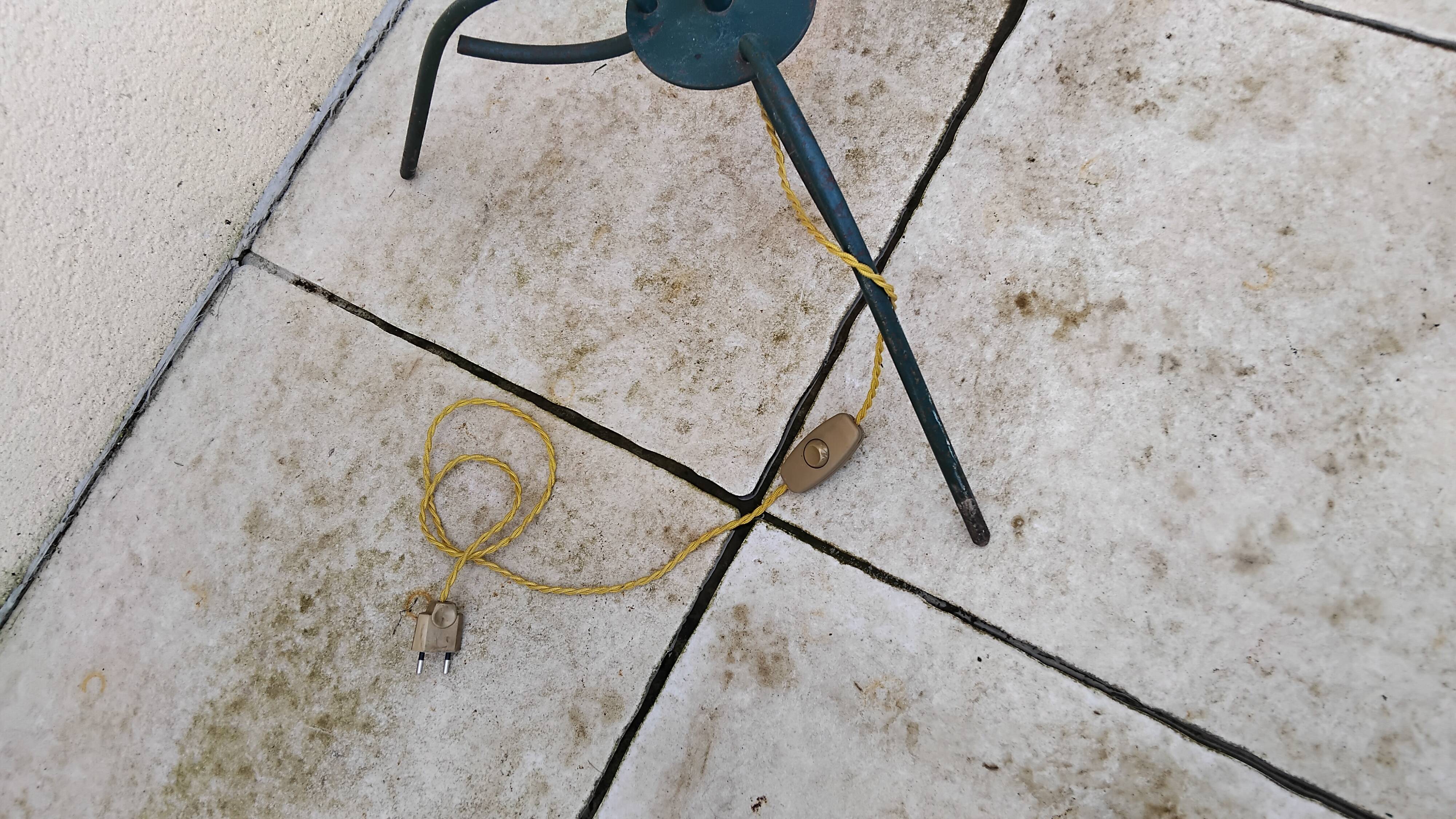 Lampadaire tripode vintage