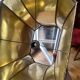 Lampe de table orientale – Laiton gravé & abat-jour parchemin