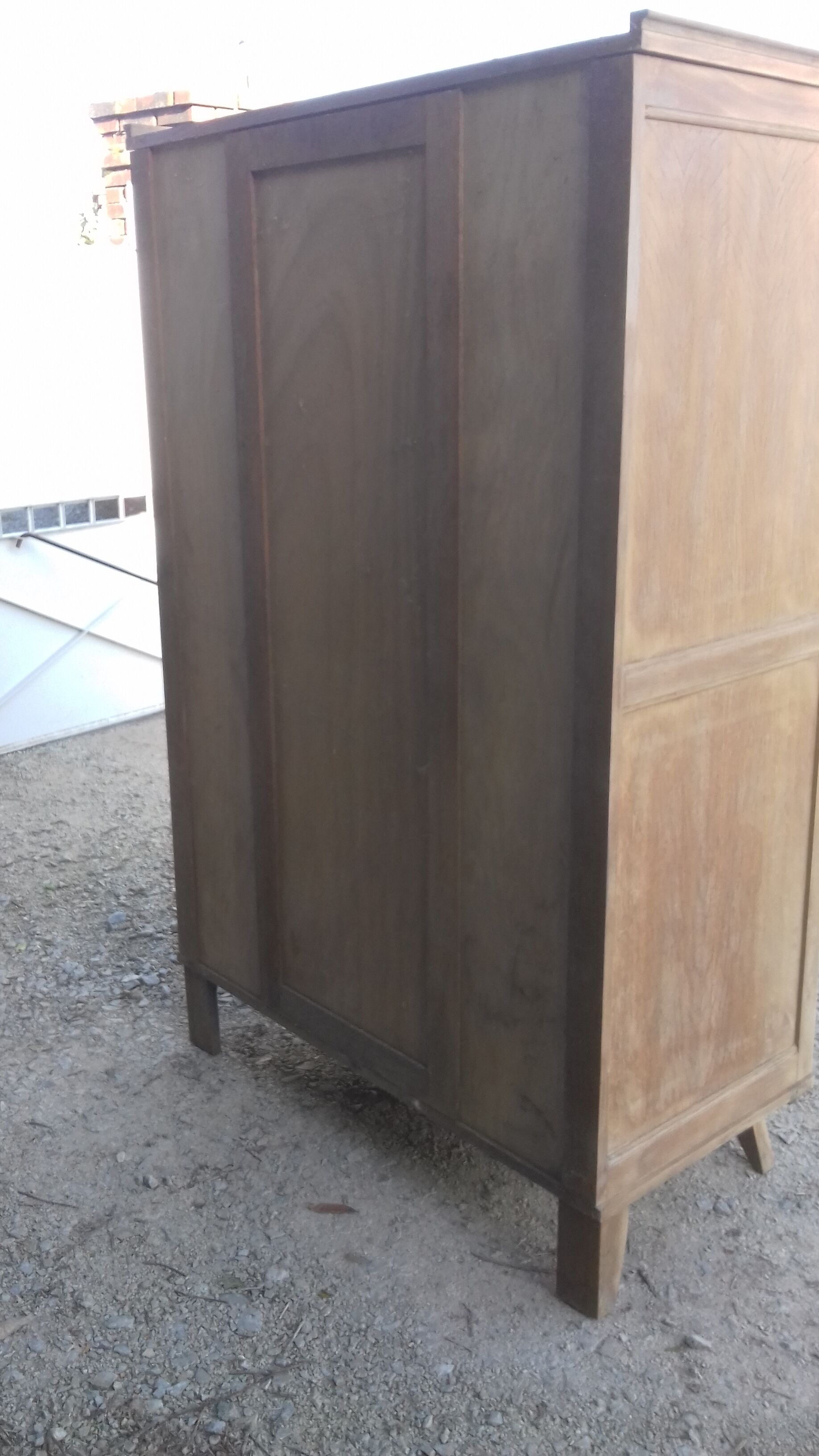 Cabinet feet compass 2 sliding doors wooden gross vintage