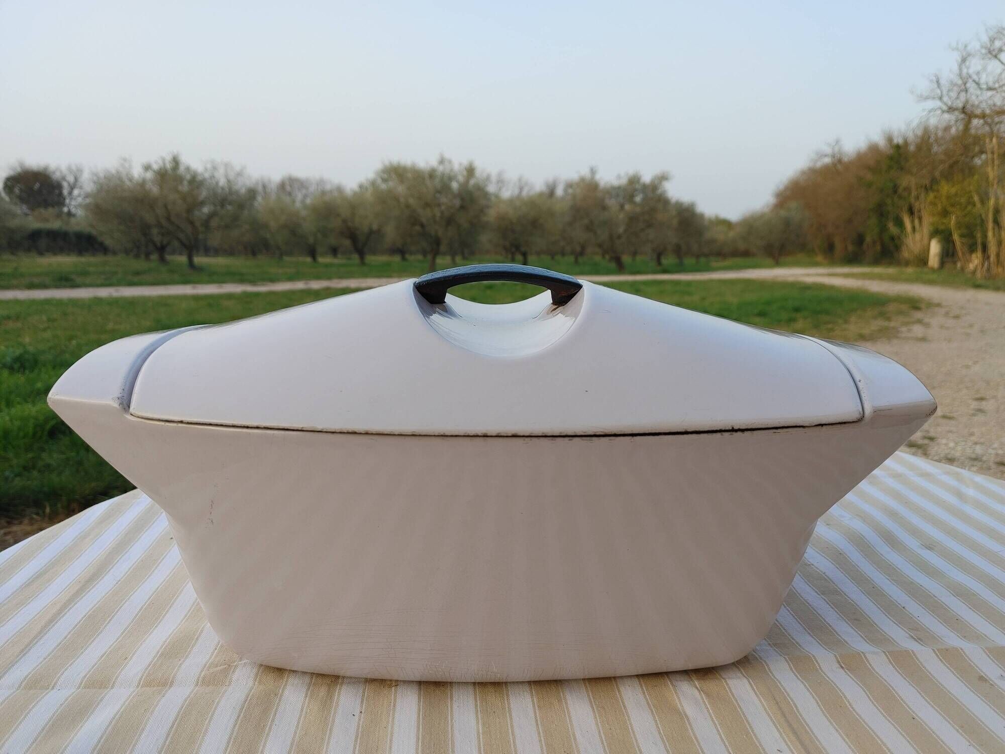 Cocotte Le Creuset 5.5 l Raymond Loewy vintage design 1970