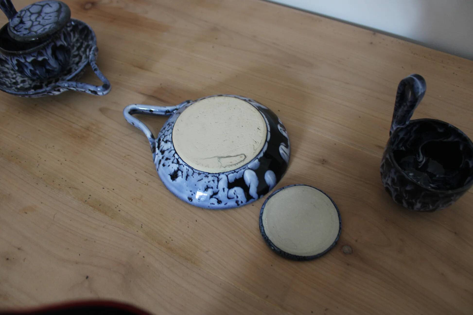 Pair of covered ceramic vintage trembler cups