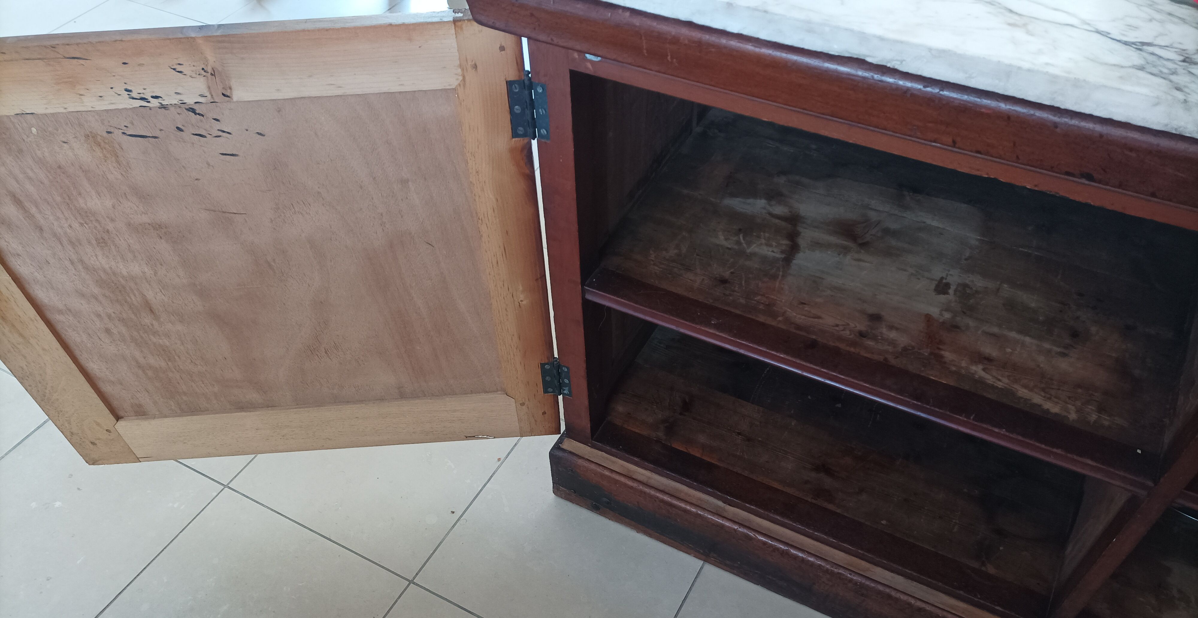 Counter furniture trade central island