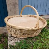 Wicker pastry basket