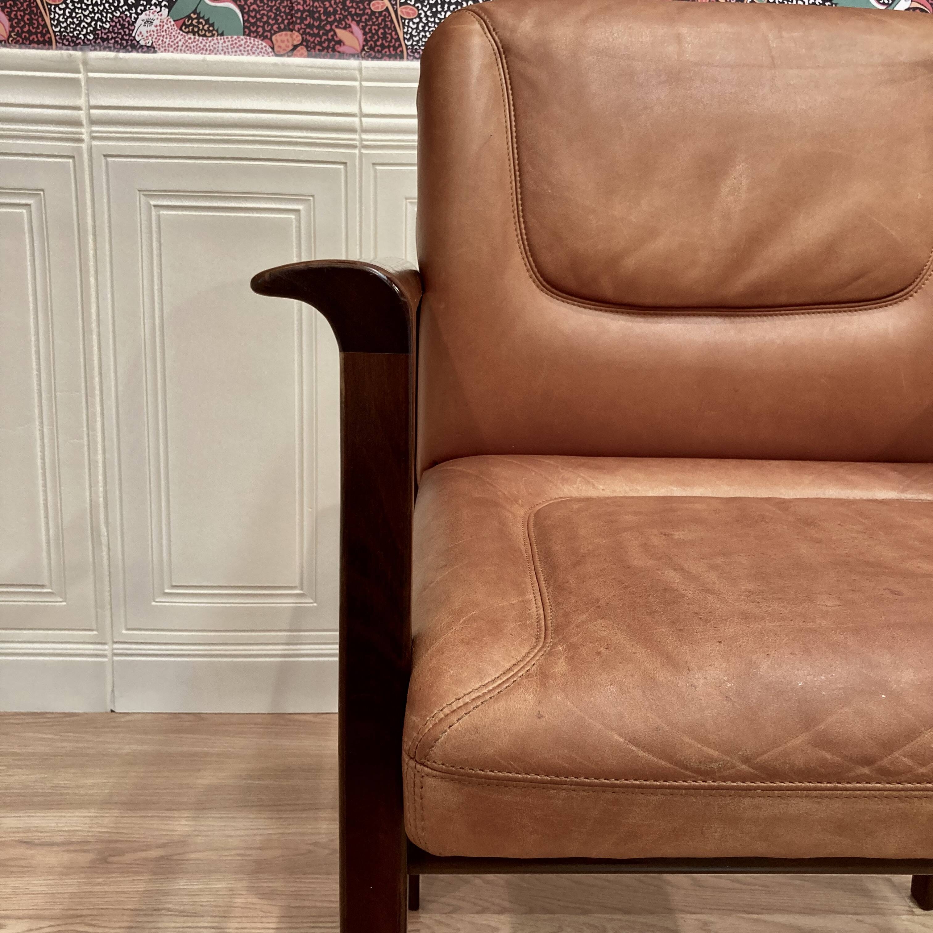 Fauteuil cuir "design 1960".