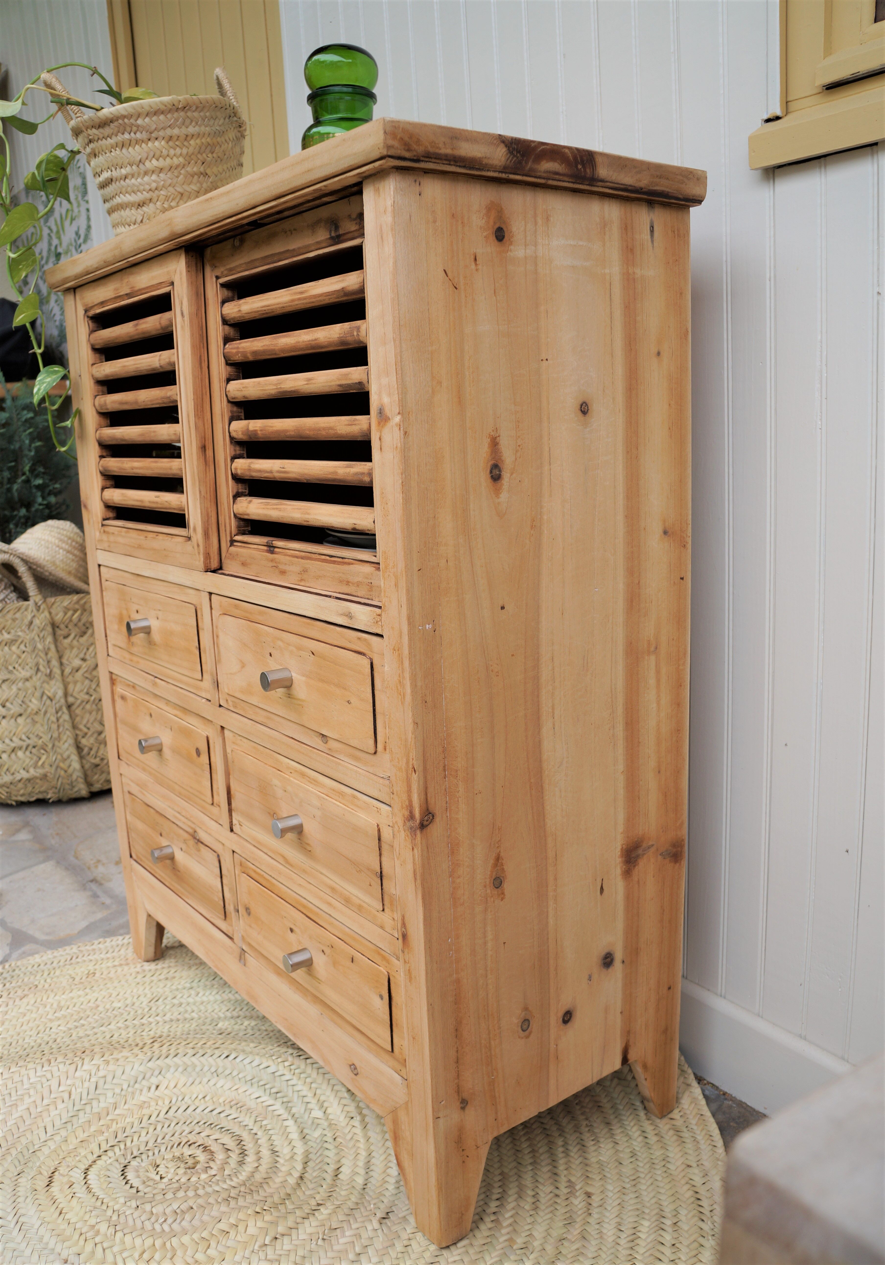 Buffet with sliding doors and drawers