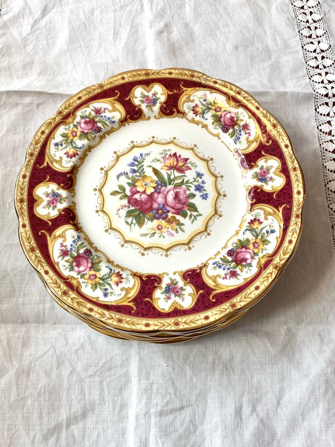 Small plates Royal Albert Lady Hamilton