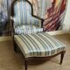 Méridienne, chaise longue style Louis XVI en noyer avec repose-pieds, XIXème s.