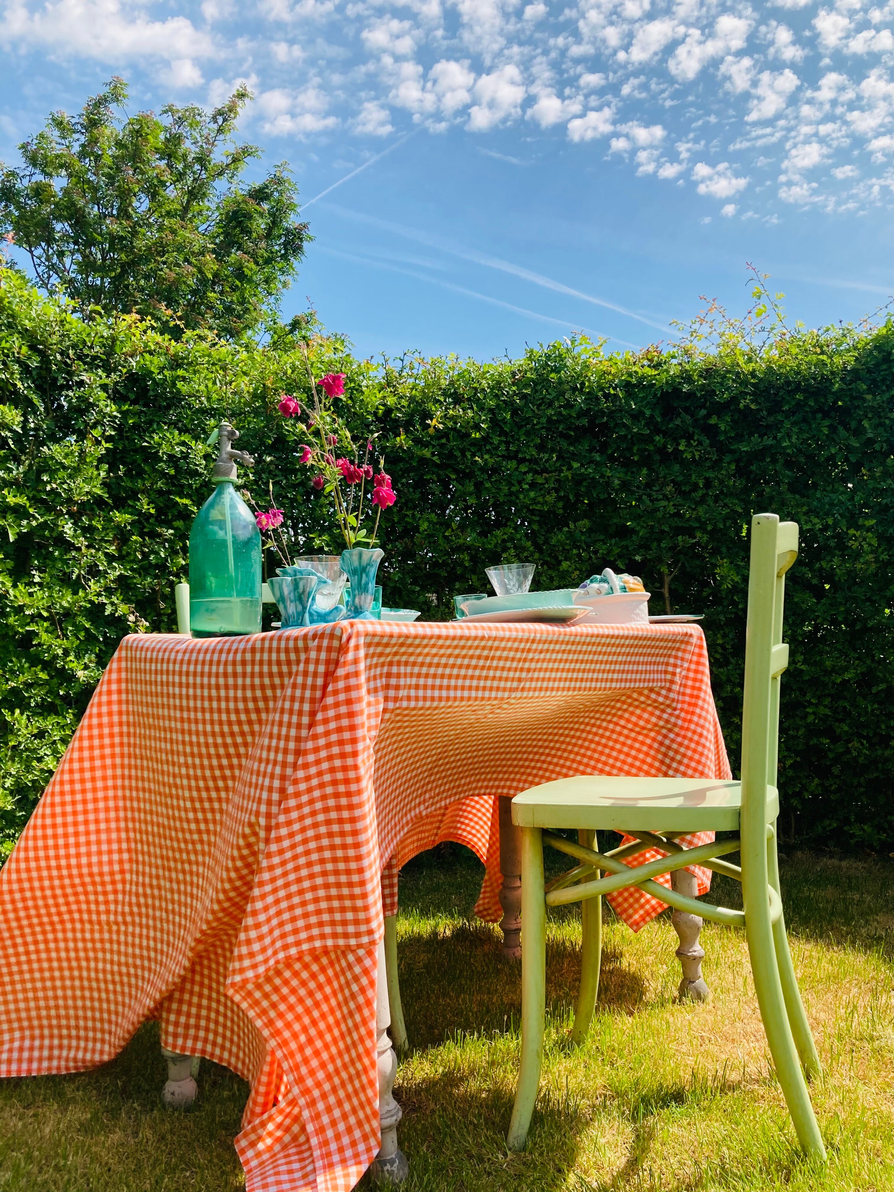 Set of 6 green patinated bistro chairs