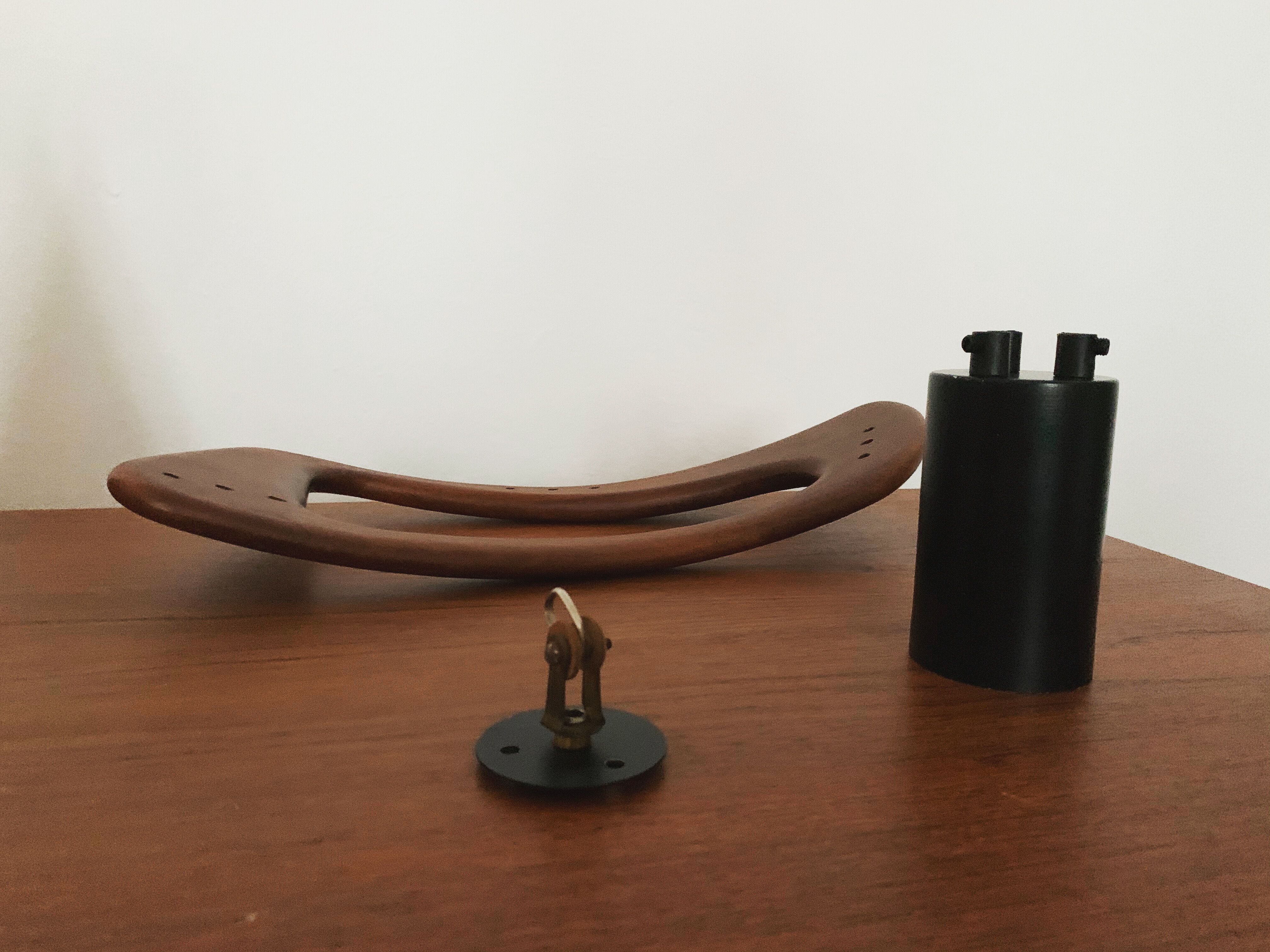 Teakwood and raffia bast cascading lamp by Rispal