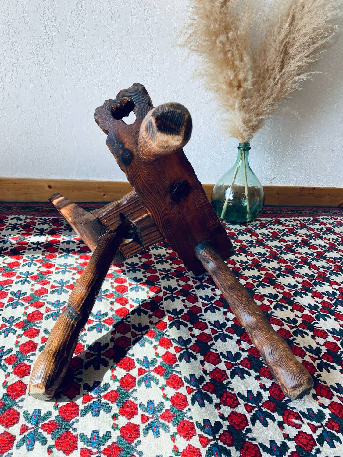 Antique tripod chair