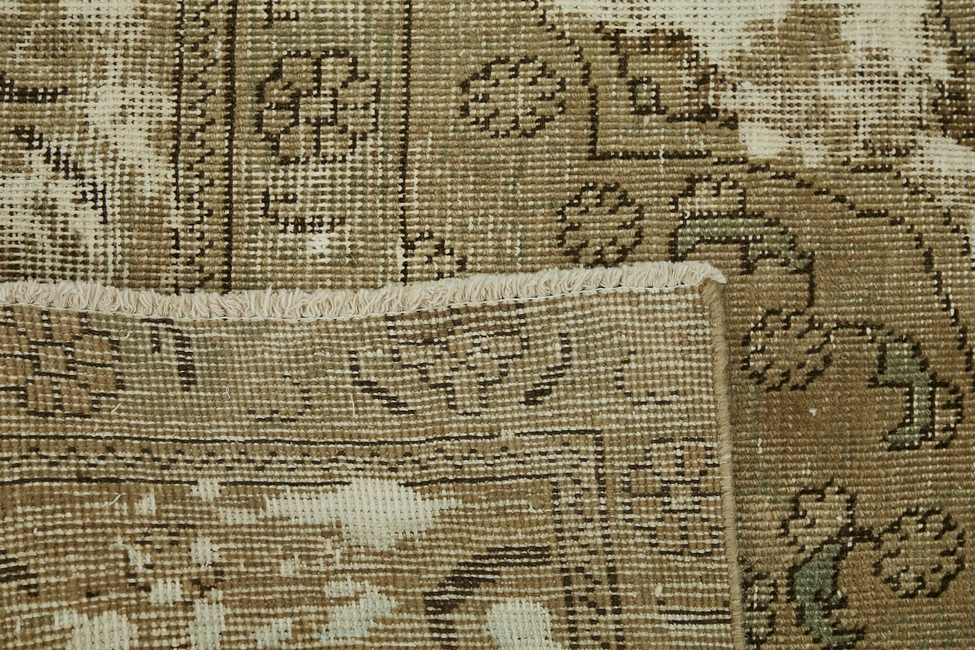 Handmade oriental unique 1980s 280 cm x 385 cm beige wool carpet