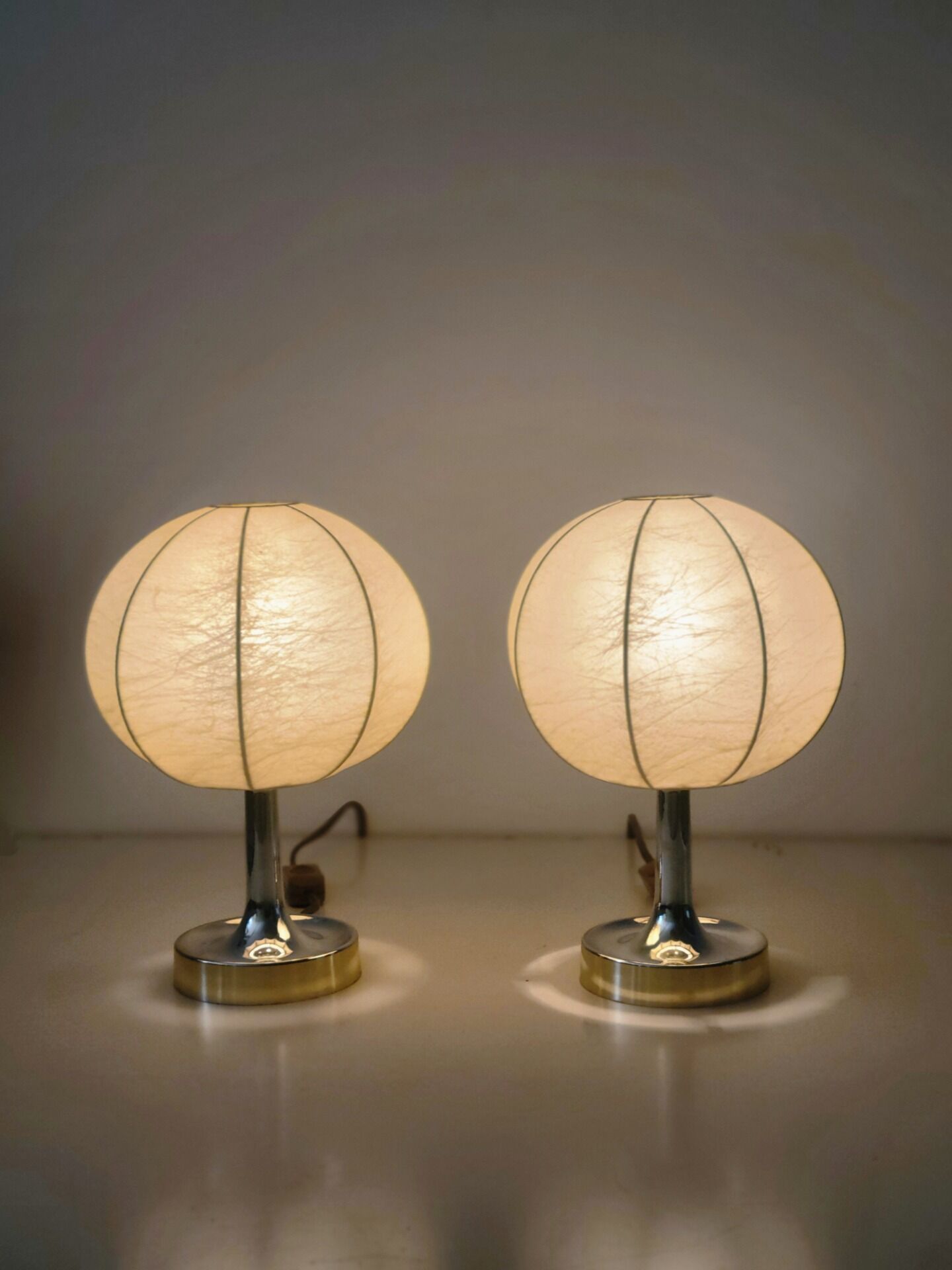 Set of 2 Goldkant Cocoon table lamps