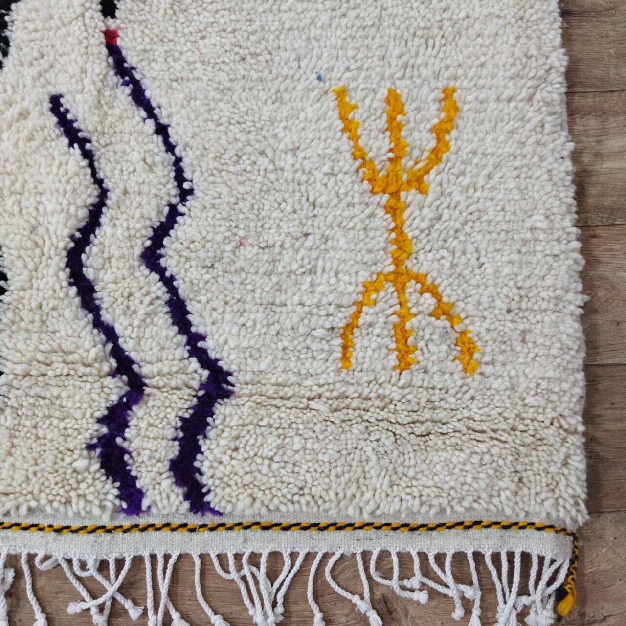 Handmade Moroccan Berber rug 315 X 190 CM