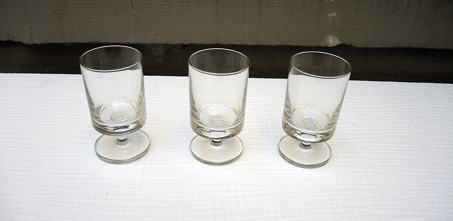 3 old transparent glass foot glasses