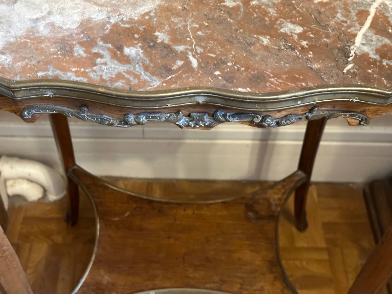 Table d’appoint avec Plateau en Marbre Style Louis XV - Fin 19 e