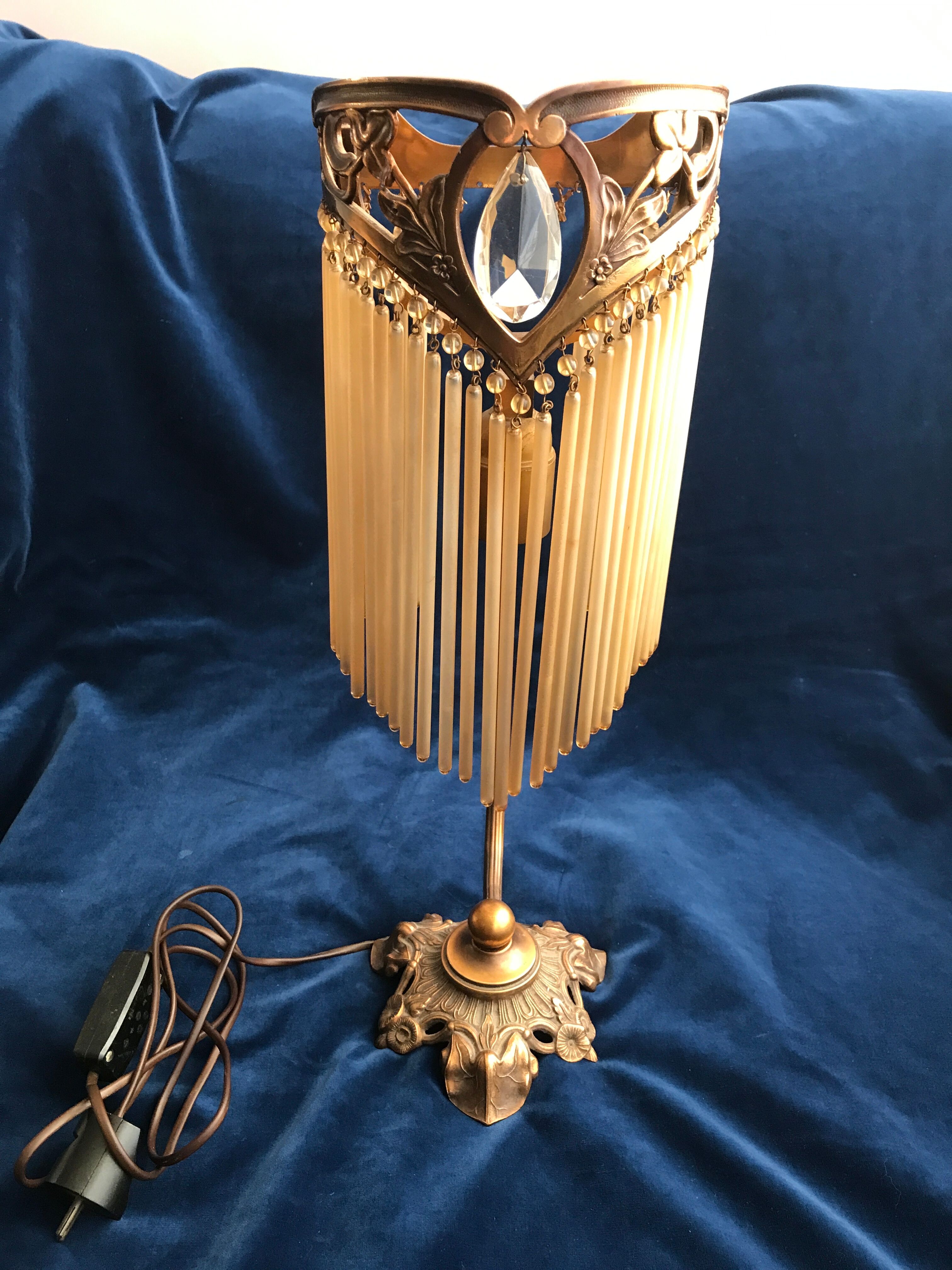 Art nouveau lamp