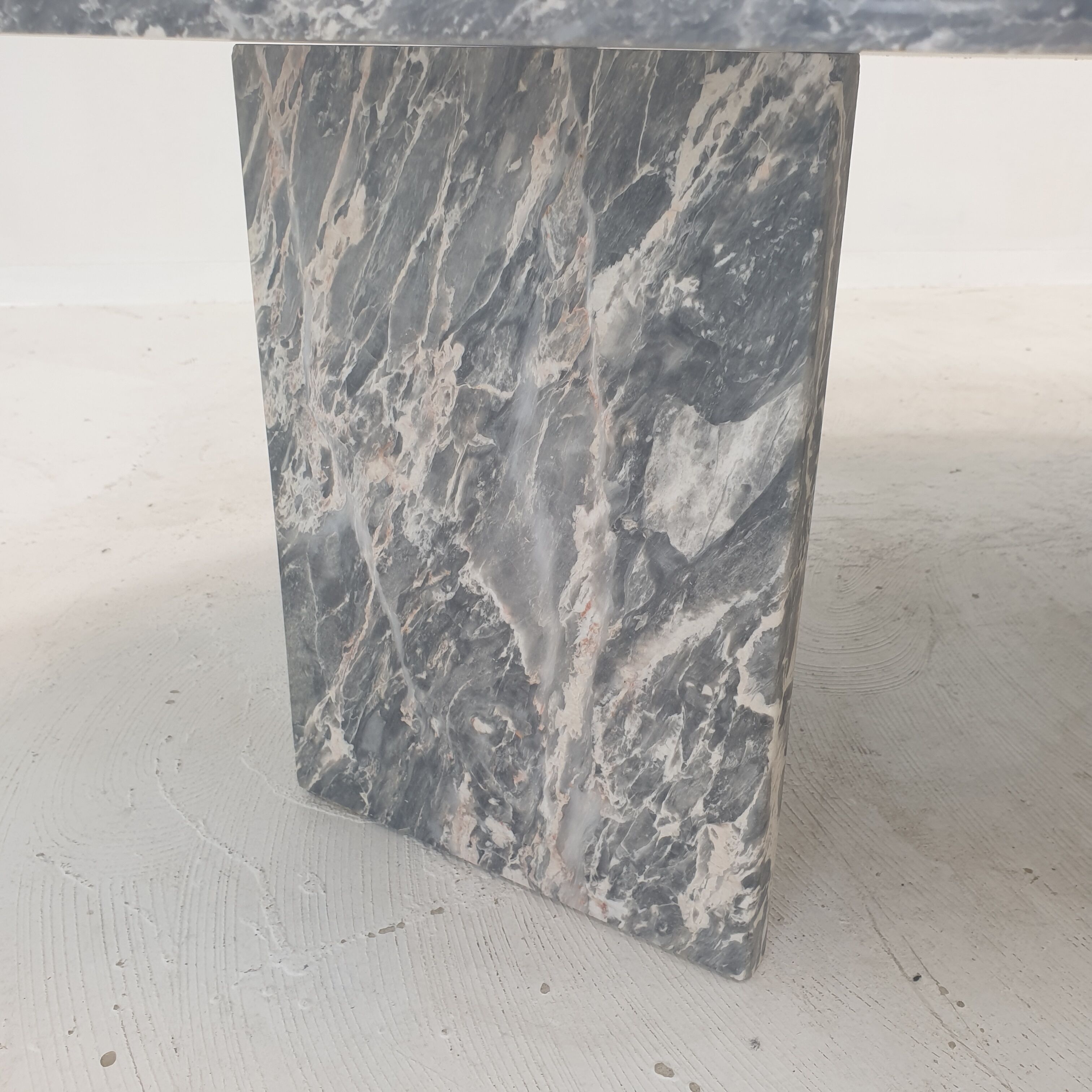 Italian marble leaf shape coffee table, 1980's