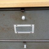 Column 4 grey roneo flappers