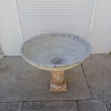 Column-shaped planter