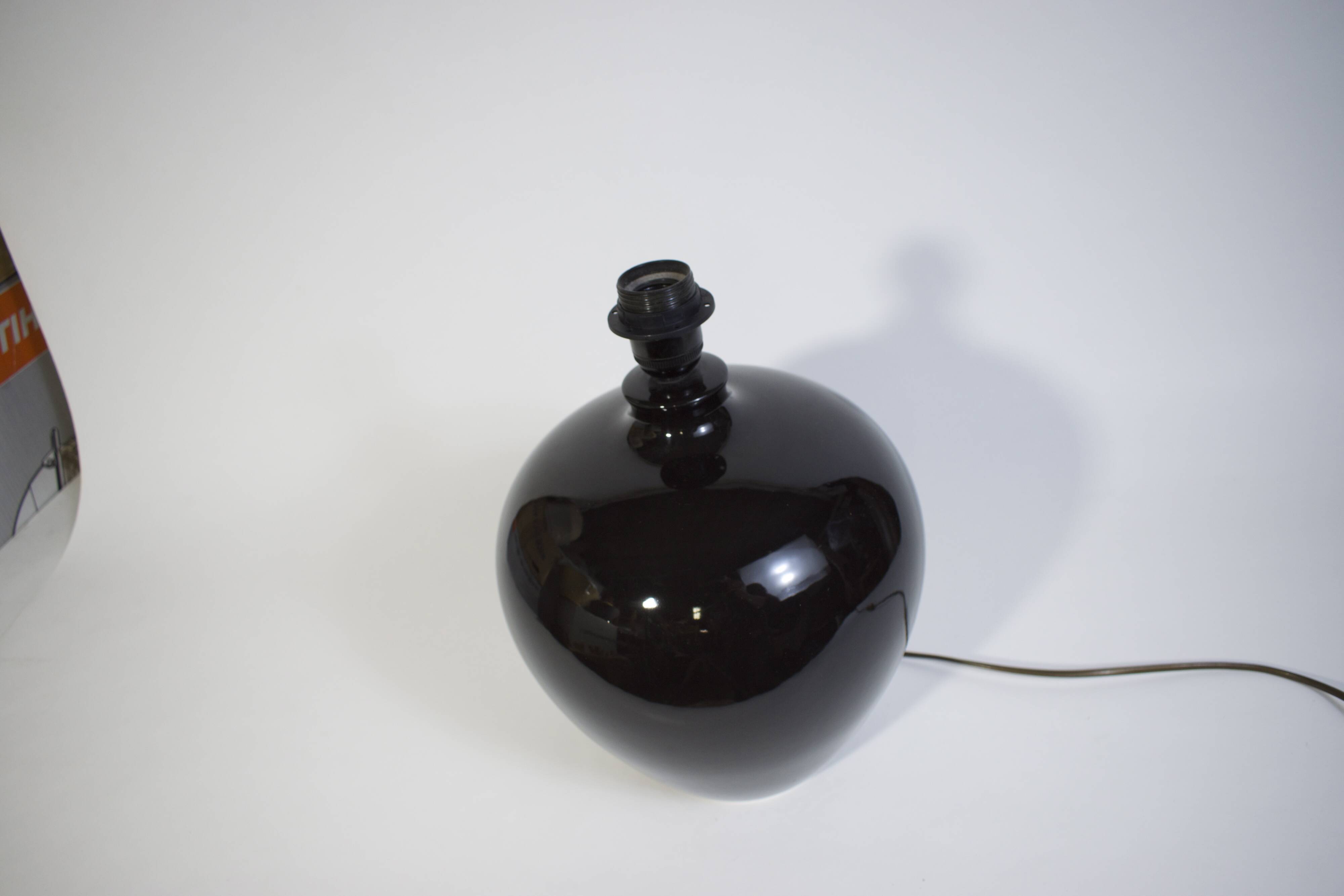 Black ceramic lamp