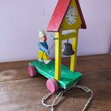 Ancien jouet à tirer en bois
