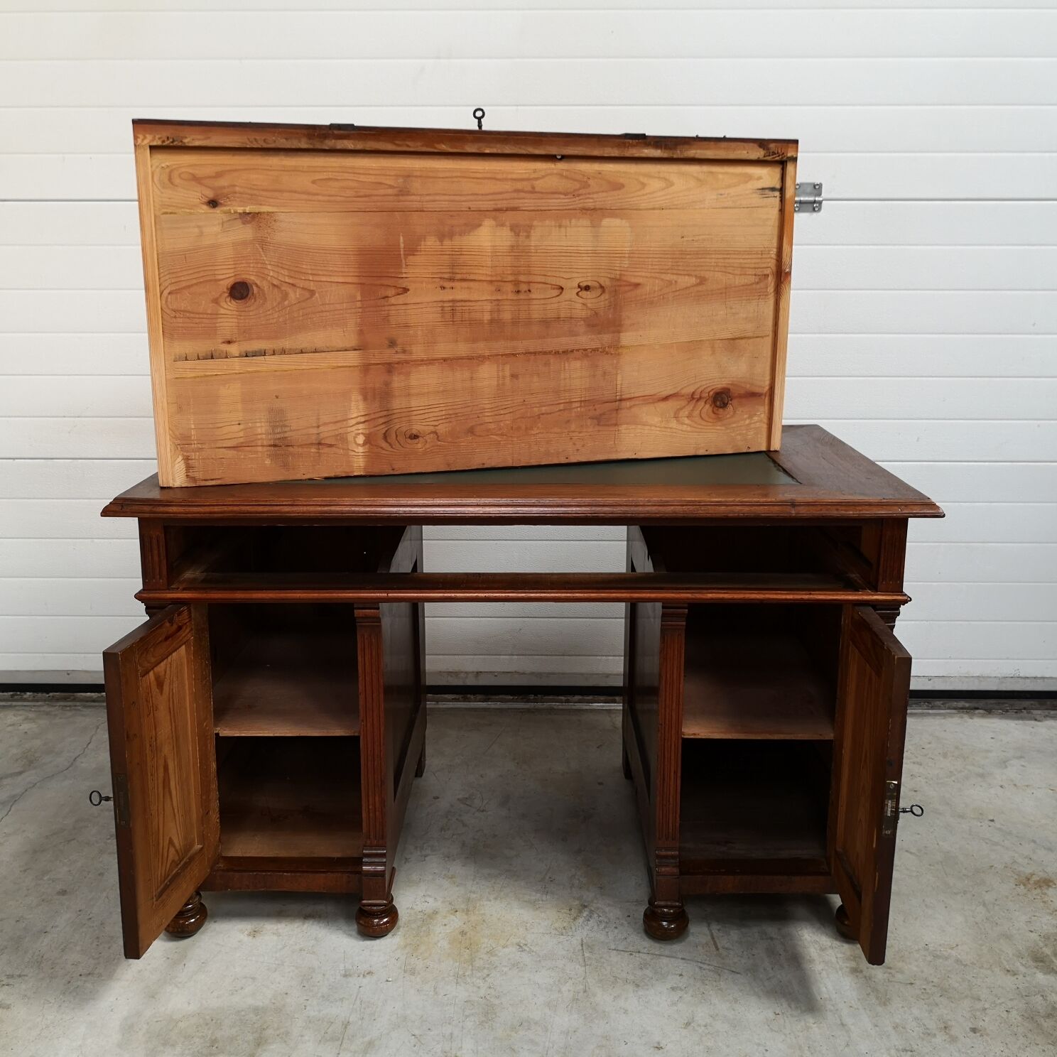 English office walnut and walnut bramble 1880 antique