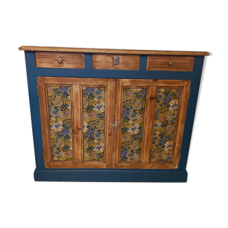 Parisian buffet, counter