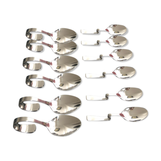 6 large and 6 small design spoons