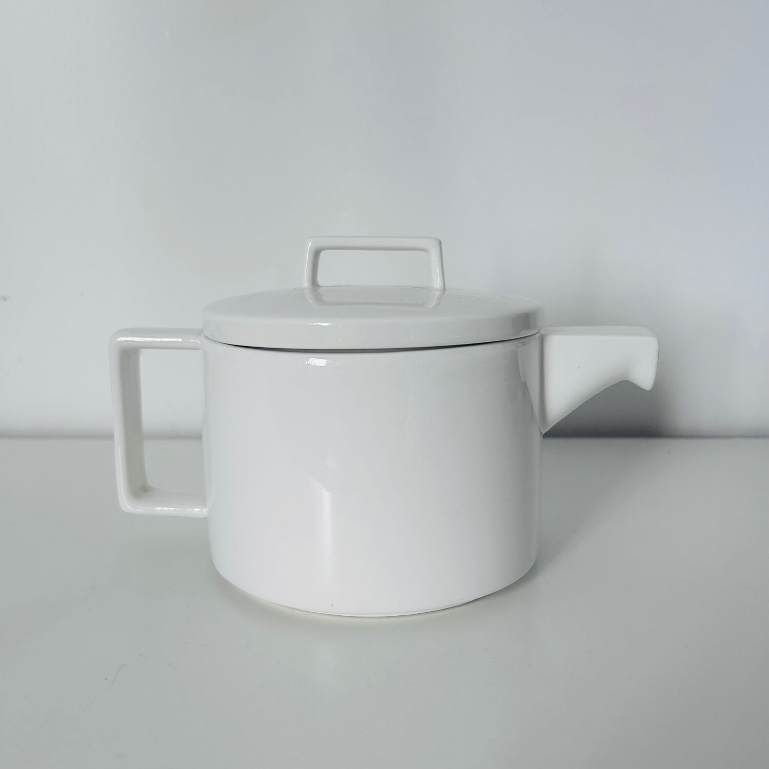 Bourroulec Brothers designer teapot for Monoprix