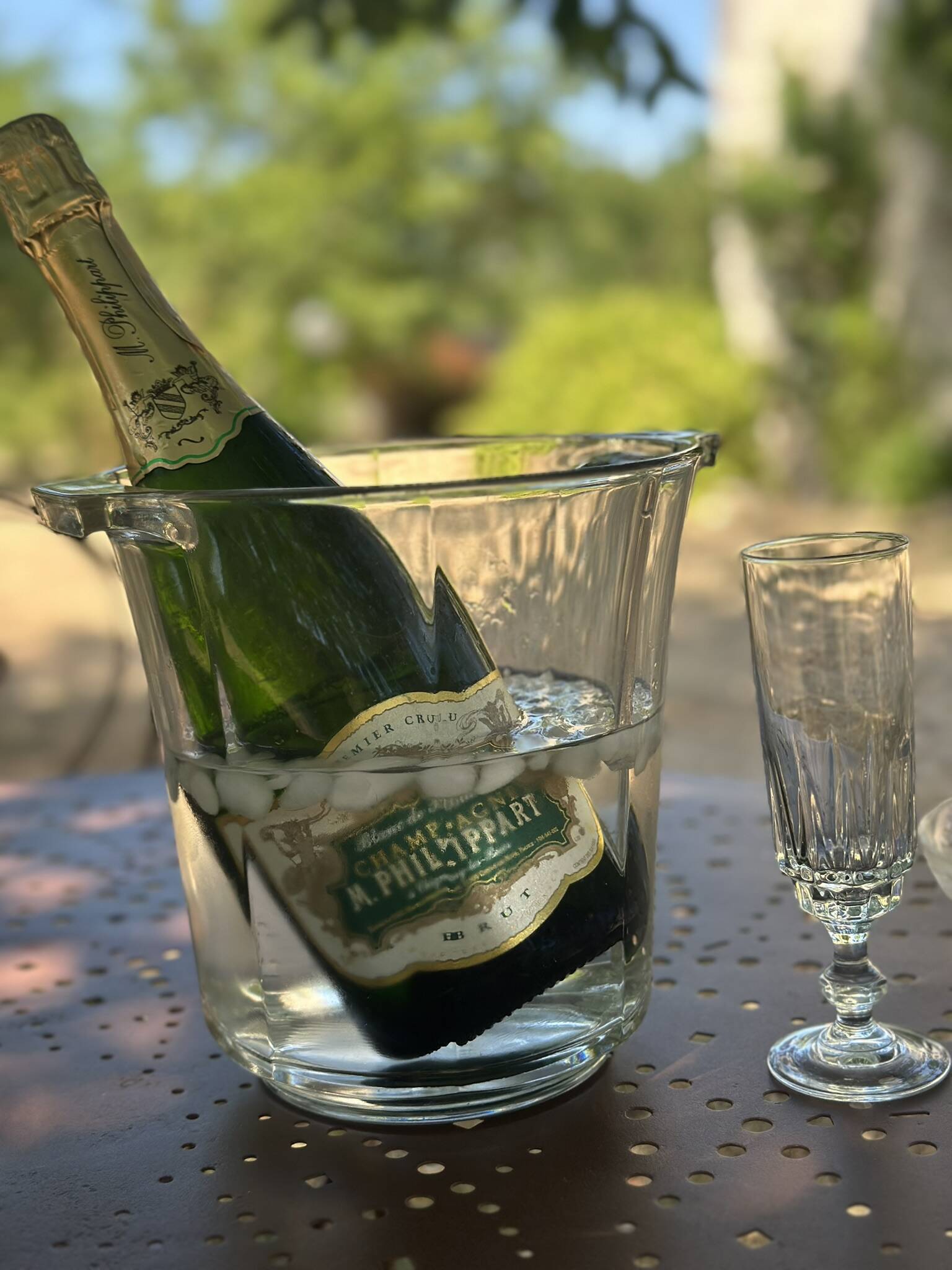 Vintage ribbed glass champagne bucket