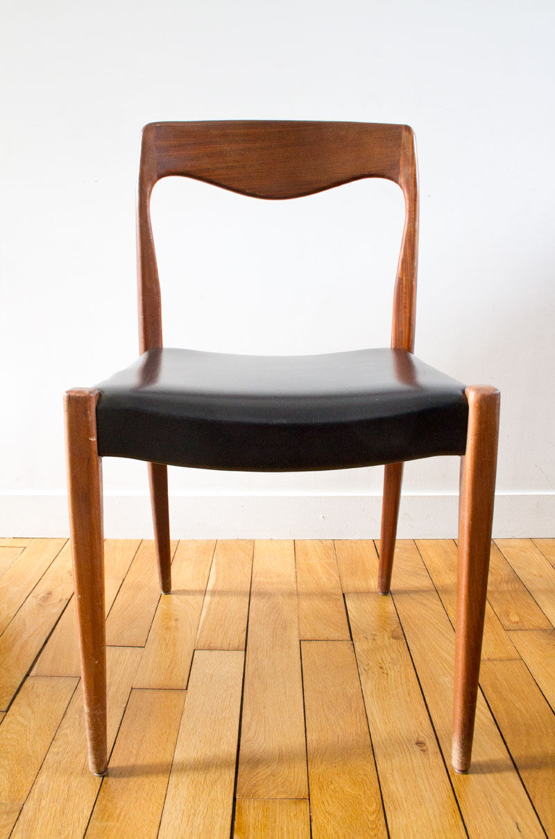 Teak and skai chair