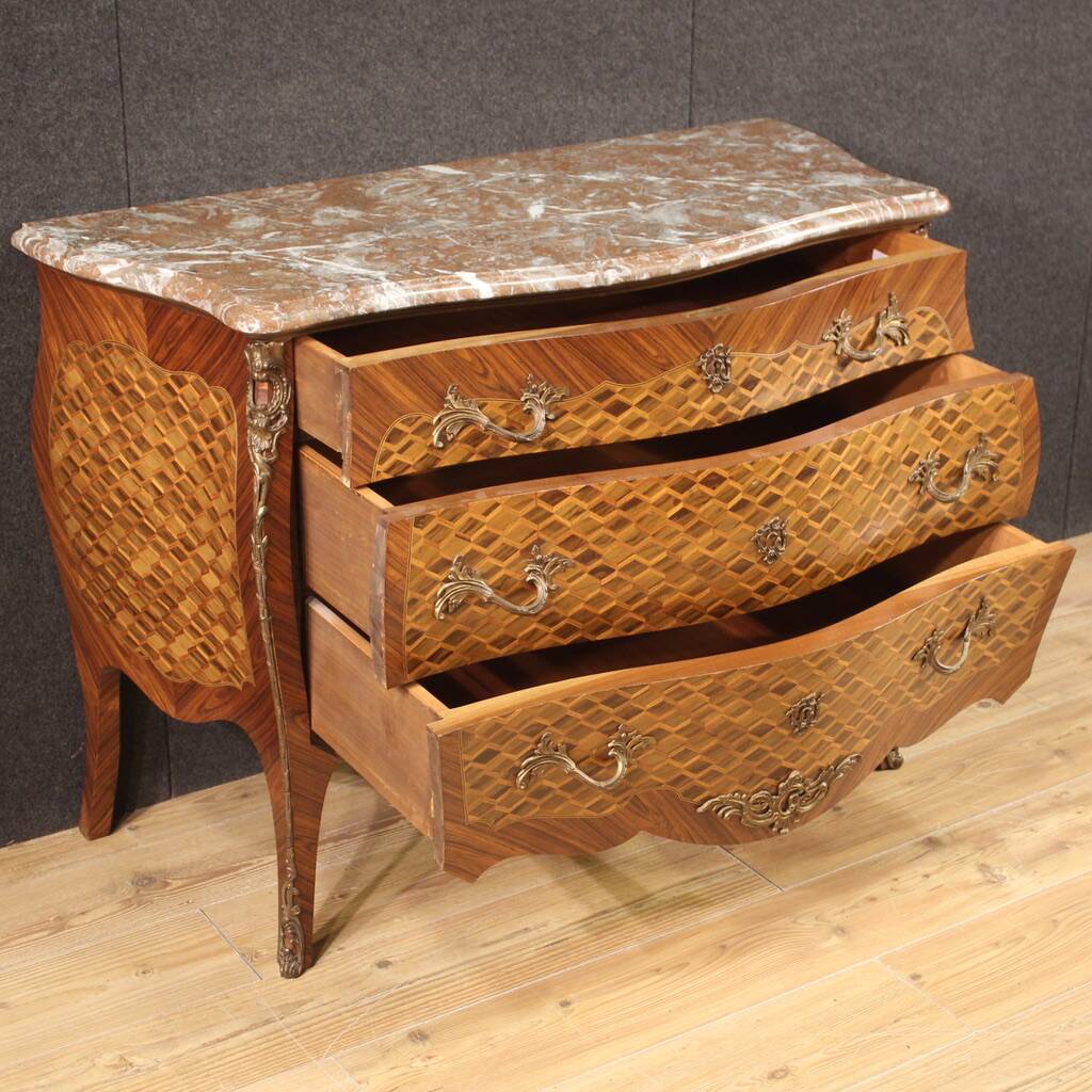 Commode de style Louis XV français du 20e siècle
