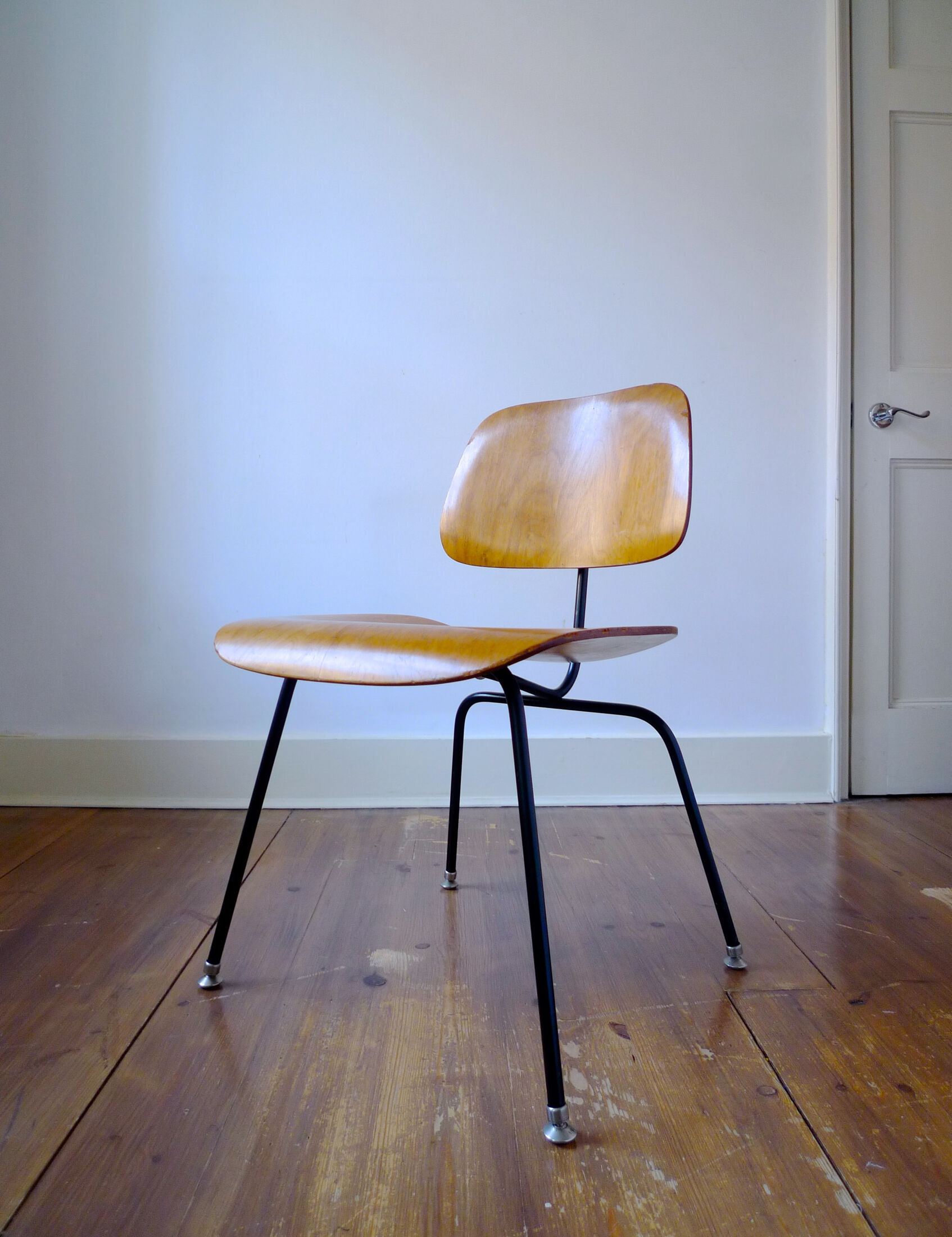 Charles & Ray Eames chair DCM for Herman Miller USA 1953